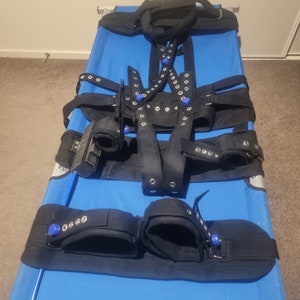 黒の超リアルなセルフボンデージ体験キット リモートコントロール病院用 Segufix