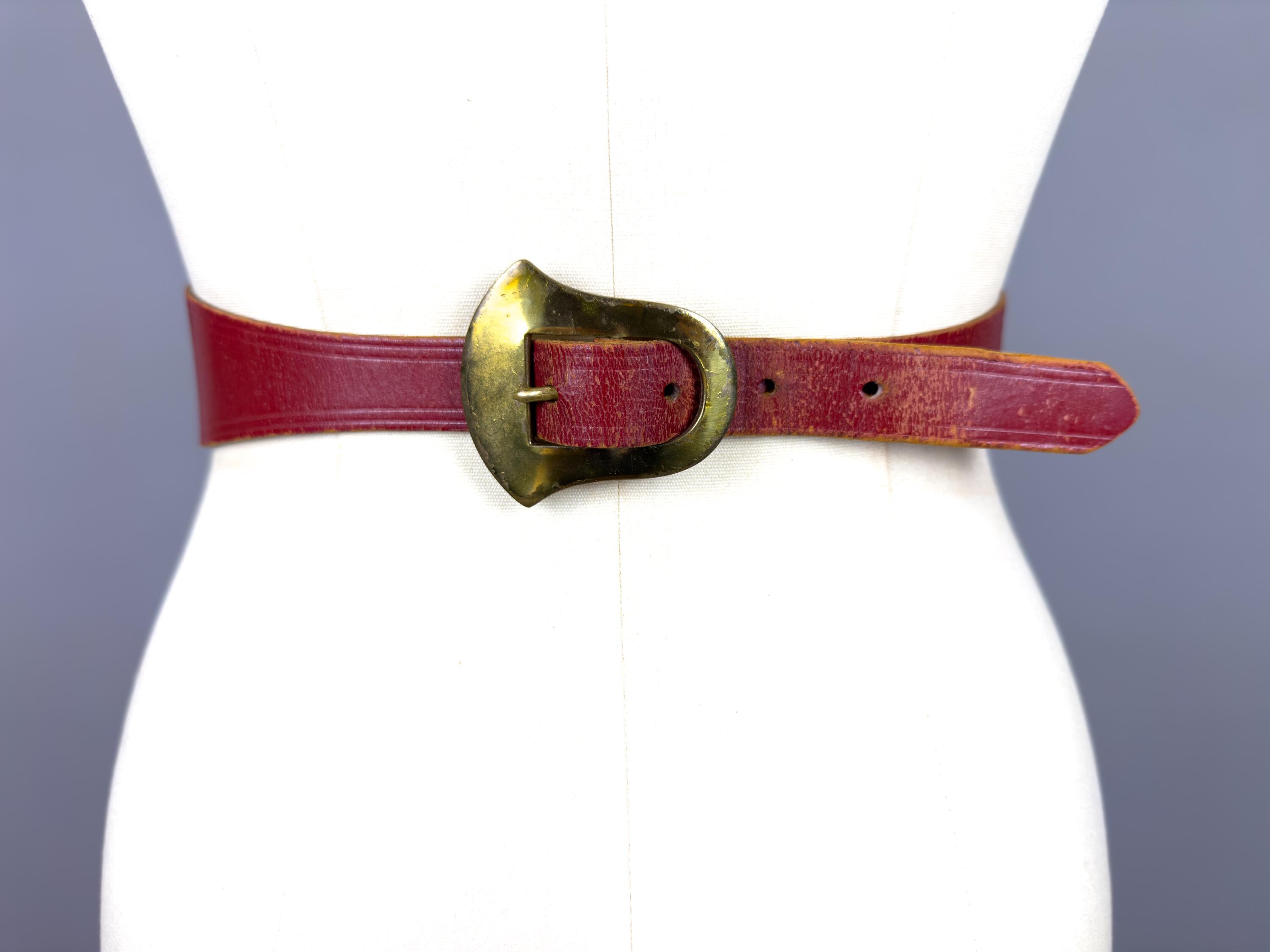 Roger Van S Vintage Red Leather Belt MCM Unique Closure Brass Buckle Size 28 Roger Van S Vintage Red Leather Belt MCM Unique Closure  main image 2