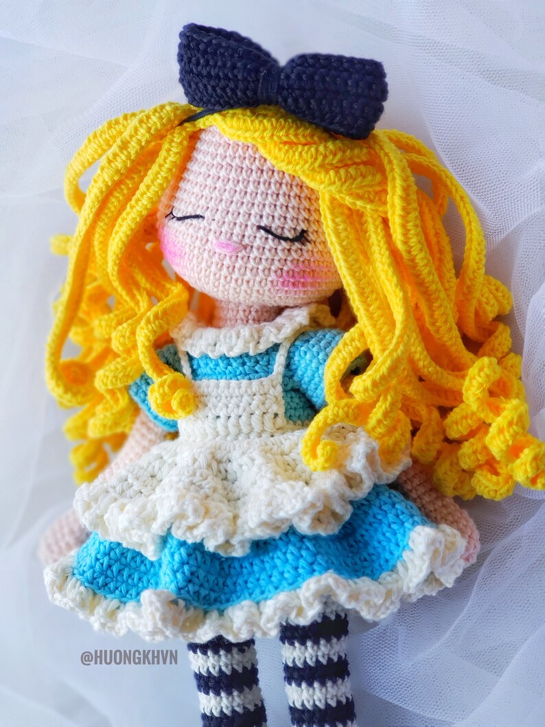 Crochet doll pattern, amigurumi doll pattern, Sleeping Alice pattern,  pdf crochet pattern, English pattern, pdf pattern,  amigurumi pattern