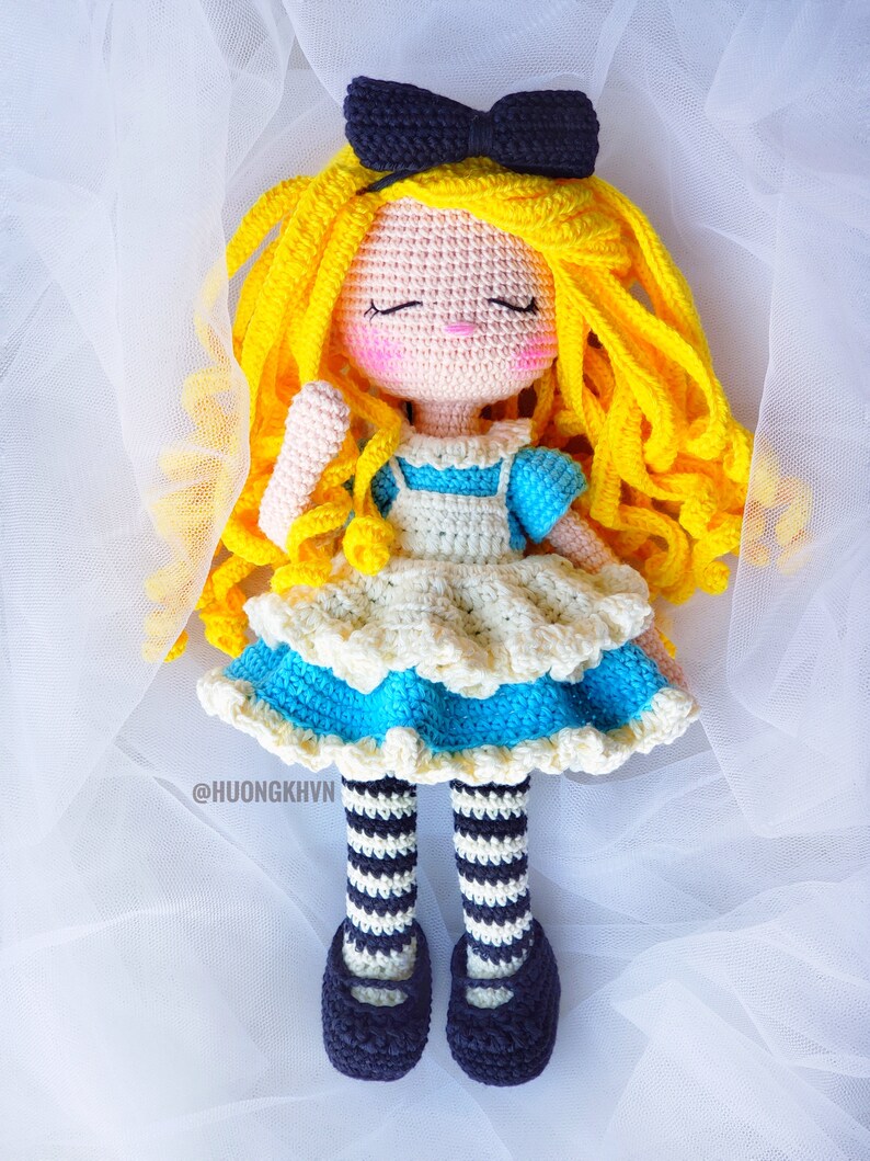 Crochet doll pattern, amigurumi doll pattern, Sleeping Alice pattern,  pdf crochet pattern, English pattern, pdf pattern,  amigurumi pattern