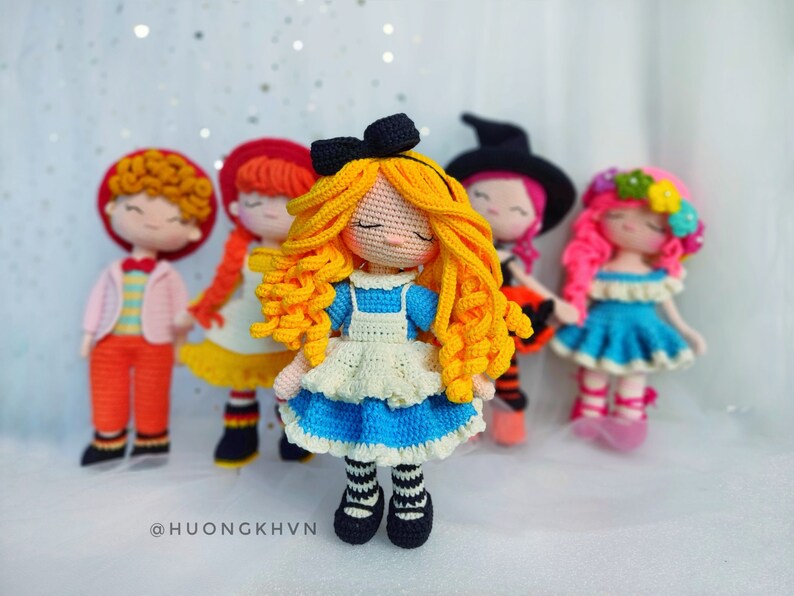 Crochet doll pattern, amigurumi doll pattern, Sleeping Alice pattern,  pdf crochet pattern, English pattern, pdf pattern,  amigurumi pattern