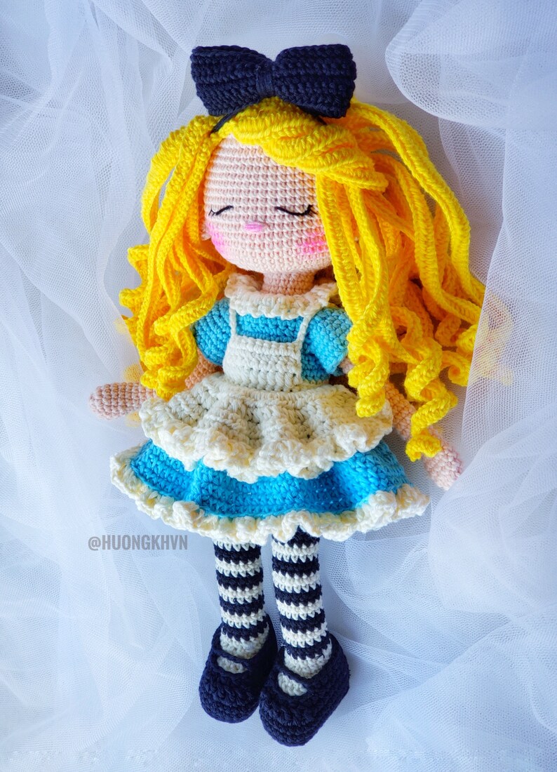 Crochet doll pattern, amigurumi doll pattern, Sleeping Alice pattern,  pdf crochet pattern, English pattern, pdf pattern,  amigurumi pattern
