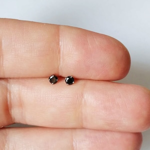 1 paio di piccoli piccoli piercing all'orecchio minimalista orecchio nero zirconi in acciaio inossidabile perno auricolare piercing all'orecchio acciaio chirurgico argento 3 mm