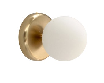 Brass Minimal Globe Sconce Vanity Wall Lamp Modern Lighting