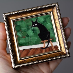 Gato negro en una habitación verde / Pintura al óleo en miniatura pintada a mano de 7 x 7 cm