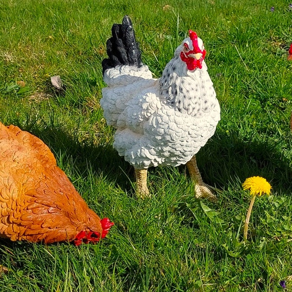 Muwse große Hühner braun + weiß Huhn Kunststein Statue handbemalt wetterfest Poly Terrasse Balkon Garten Bauernhof real groß echt Aussehend