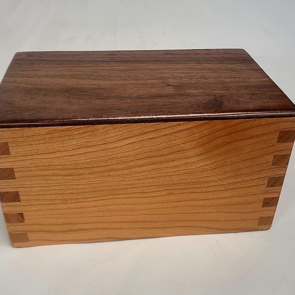 Wood Cremation Urn / Urn for Human Ashes / Walnut/Cherry / Copper Bottom / Lazer Engraving optional