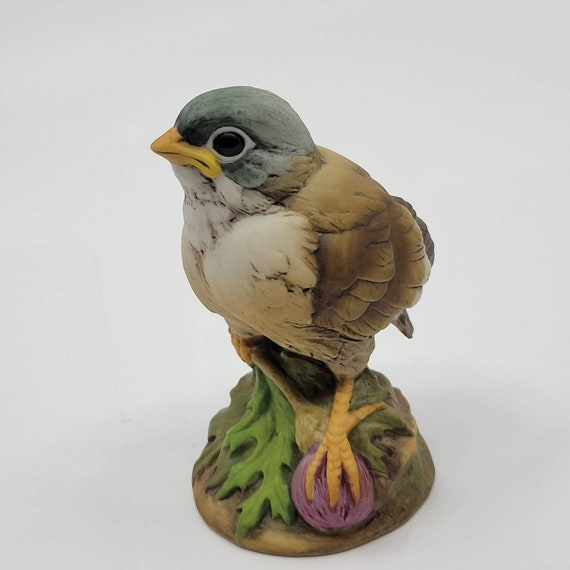 Figurines & Knick Knacks Baby Gold Finch Porcelain Figurine Andrea by Sadek 6350 Vintage