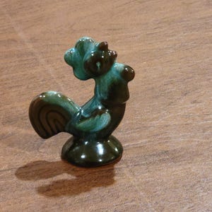 ヴィンテージ 70 年代 ブルー マウンテン ポタリー スモール ルースター ブルー セラミック 高さ 3.5 インチ