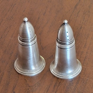 Inserto in vetro per agitatori di sale e pepe con corona antica vintage in argento sterling