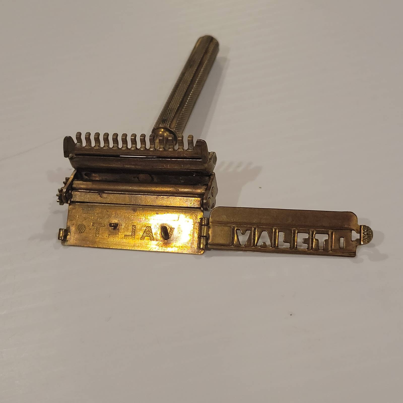 Valet Safety Razor Vintage Valet Autostrop Safety Razor Gold Tone. New York, USA - Etsy