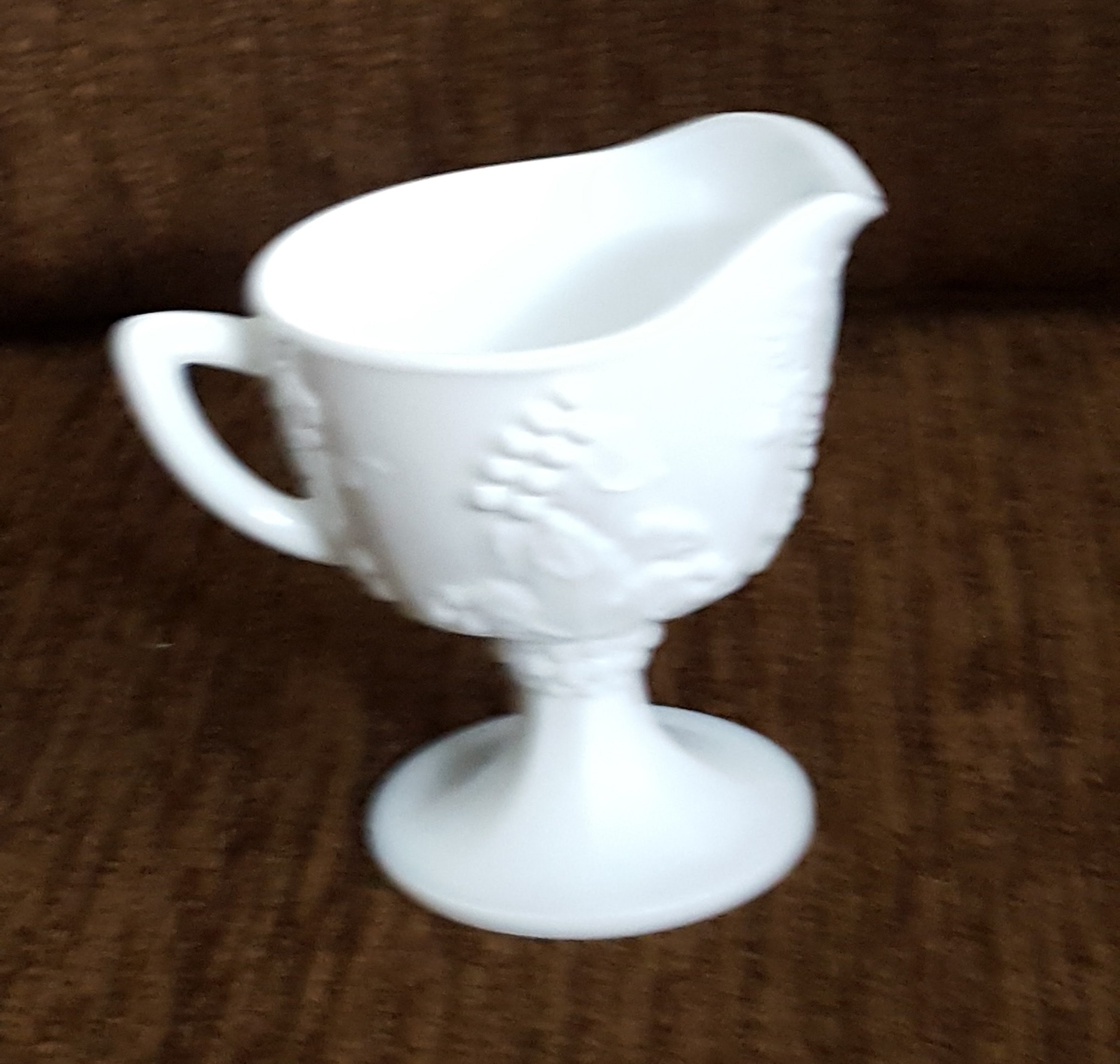 ミルク Vintage Milk Glass Creamer 4” Tall - Etsy