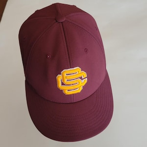 Richardson USC Trojans Hat Cap Fitted Size small medium  College Football Mens