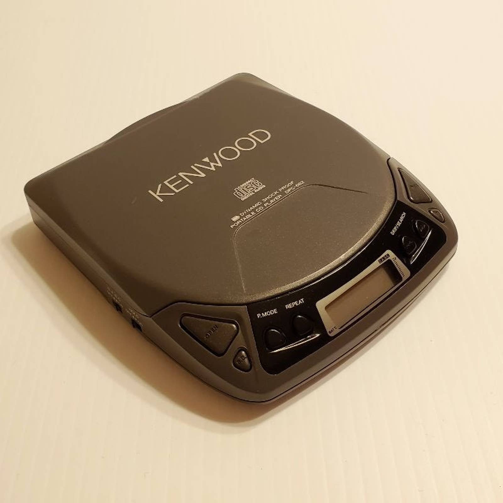 Vintage KENWOOD DPC-662 Portable CD Player Dynamic Shock