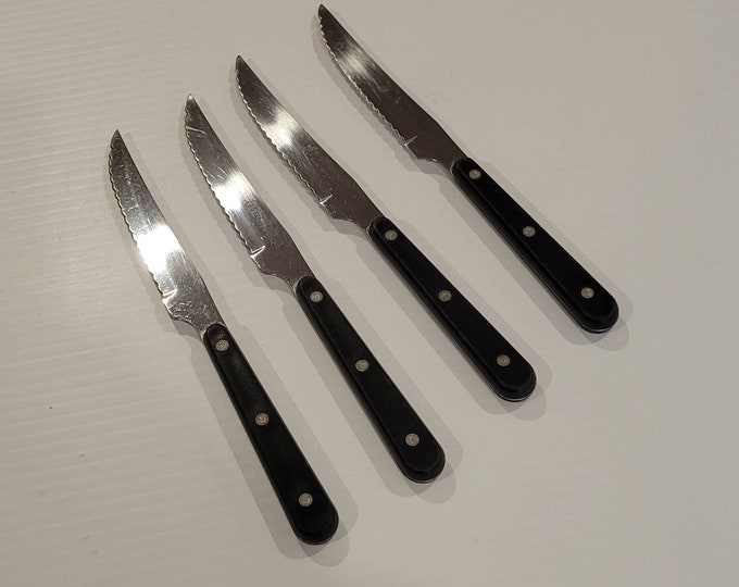 Set of 4 four J.A. Henckels Eversharp Pro Steak 8.75 Knives 4.75 Blade