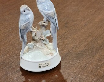 Vintage Otagiri zwei Vögel Gefühle Keramik Porzellan Figur Spieluhr 7,5 "