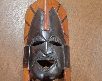 Vintage African Wood Hand carved Wall Hanging Mask Black/Brown