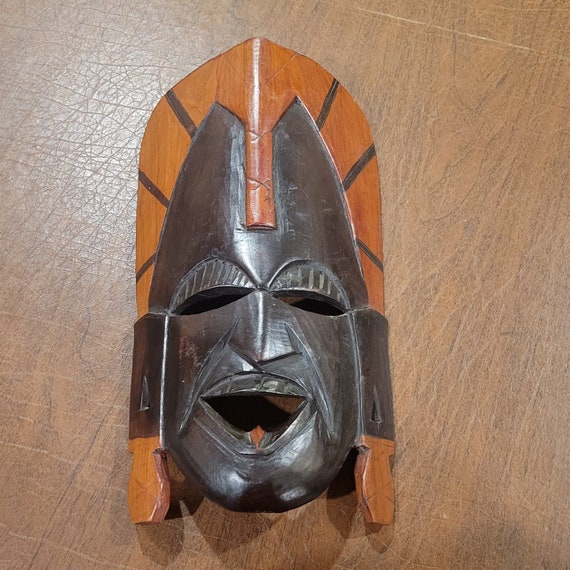 Vintage African Wood Hand carved Wall Hanging Mask Black/Brown