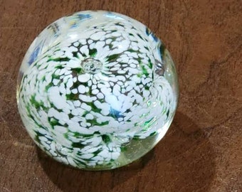 Vintage Beautiful Art Glass Paper Weight Green White Abstract