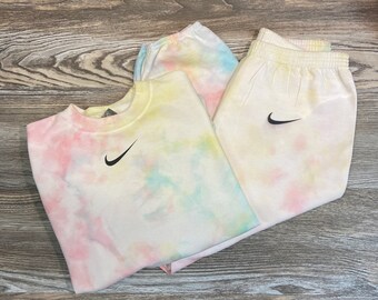 nike tie dye sweatpants