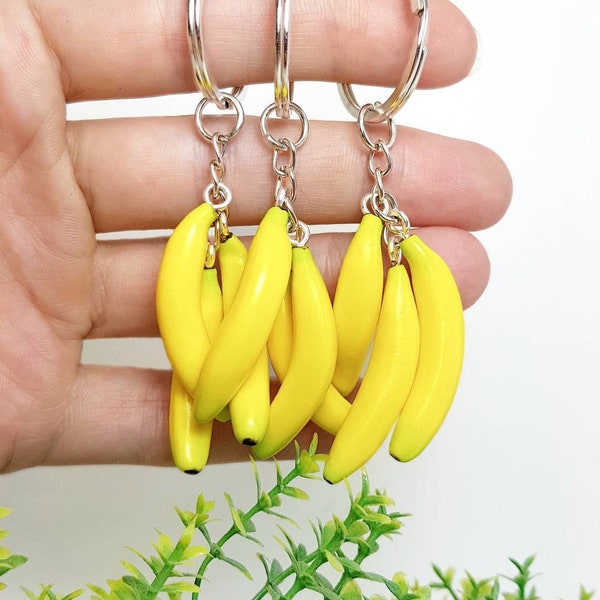 Polymer clay handbag charm Bag charm Banana keychain Yellow bananas key chain Polymer clay fruit pendant Cute fruit accessory Food keychain