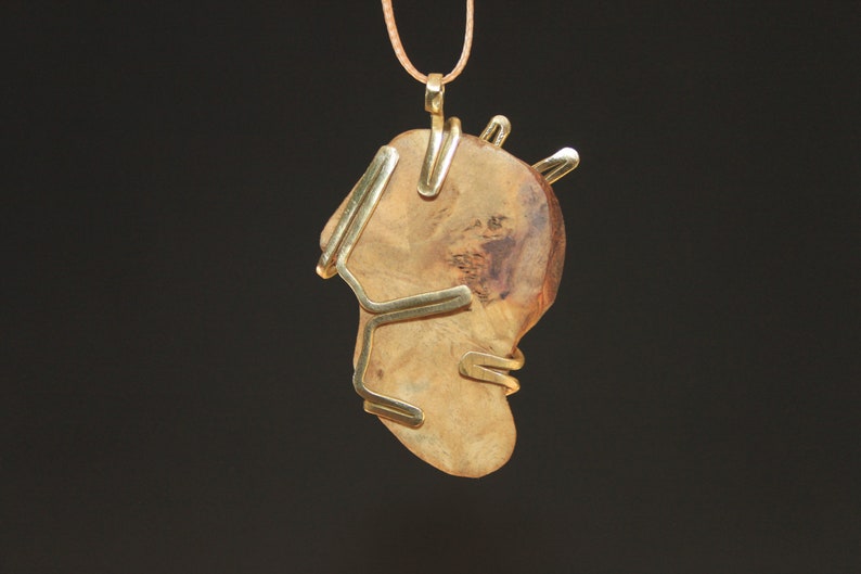 Original et unique Pendentif perle d/' EUCALYPTUS Healing wood.