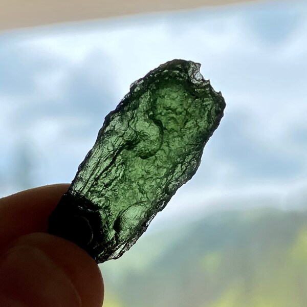 Green Tektite MOLDAVITE from Czech Republic, Maly Chlum, Vltavin, Top Texture Green Mineral , Natural Moldavite Specimen , Meteorite , N7417