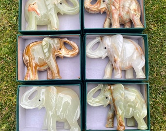 ヴィンテージ大理石オニキス象の置物：天然石のホームデコレーション