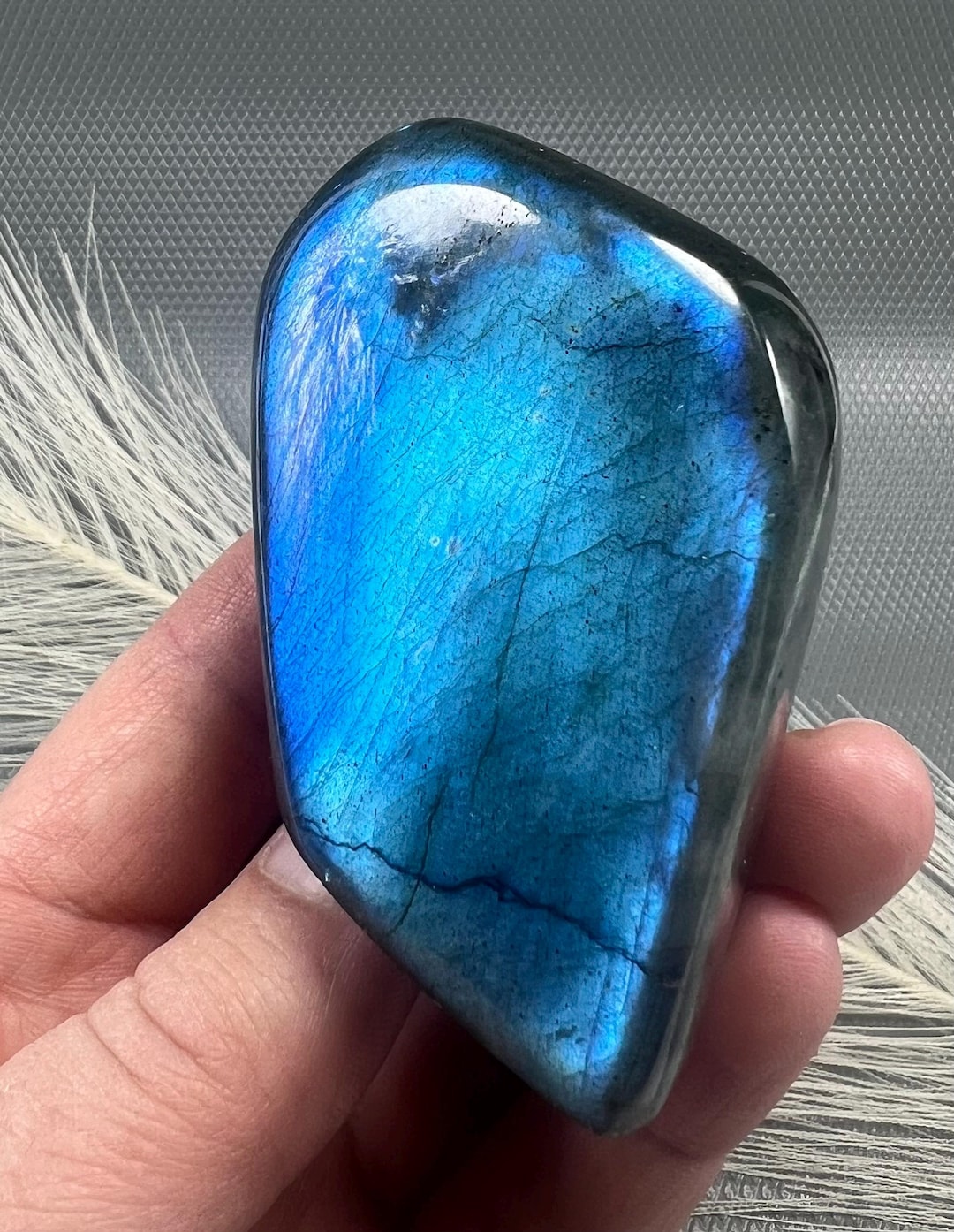 ラブラドライト 発色多数 希少 ラブラドライト！美しく磨かれたブルーのラブラドライト、カラフルな