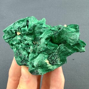 Velvet Malachite Pseudomorph , Malachite Unpolished Stone , Raw Malachite ,Natural , Green Crystal  , Green Mineral , collection , N9418