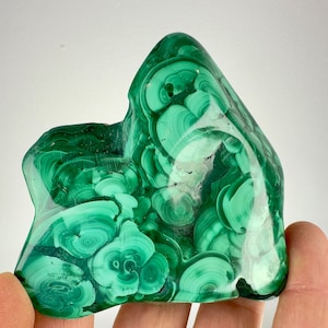 Amazing Malachite , Malachite Polished Stone , Natural , Green Crystal , Malachite Gemstone , Green Mineral , collection , N9211