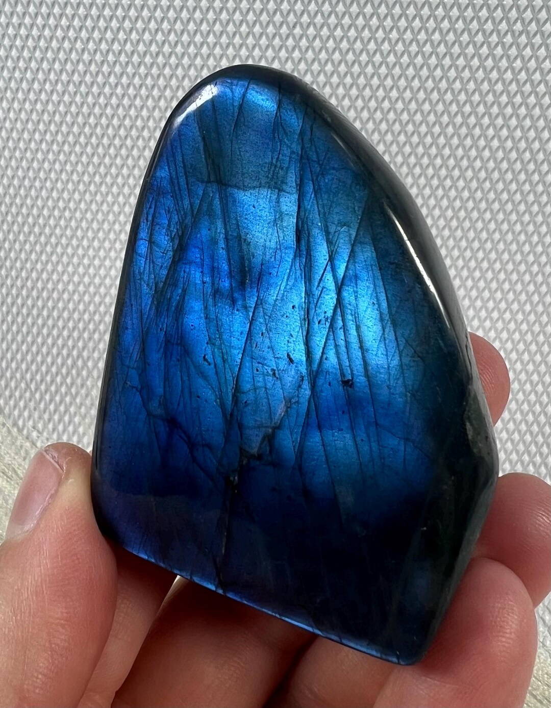 ラブラドライト 発色多数 希少 美しいラブラドライト、カラフルなラブラドライト、ブルー