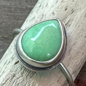 23-148 / Sz6 Green Variscite Stacker Ring / Natural Stone and Silver Ring / Petite Green Ring / Will You Be My Mommy Variscite Ring
