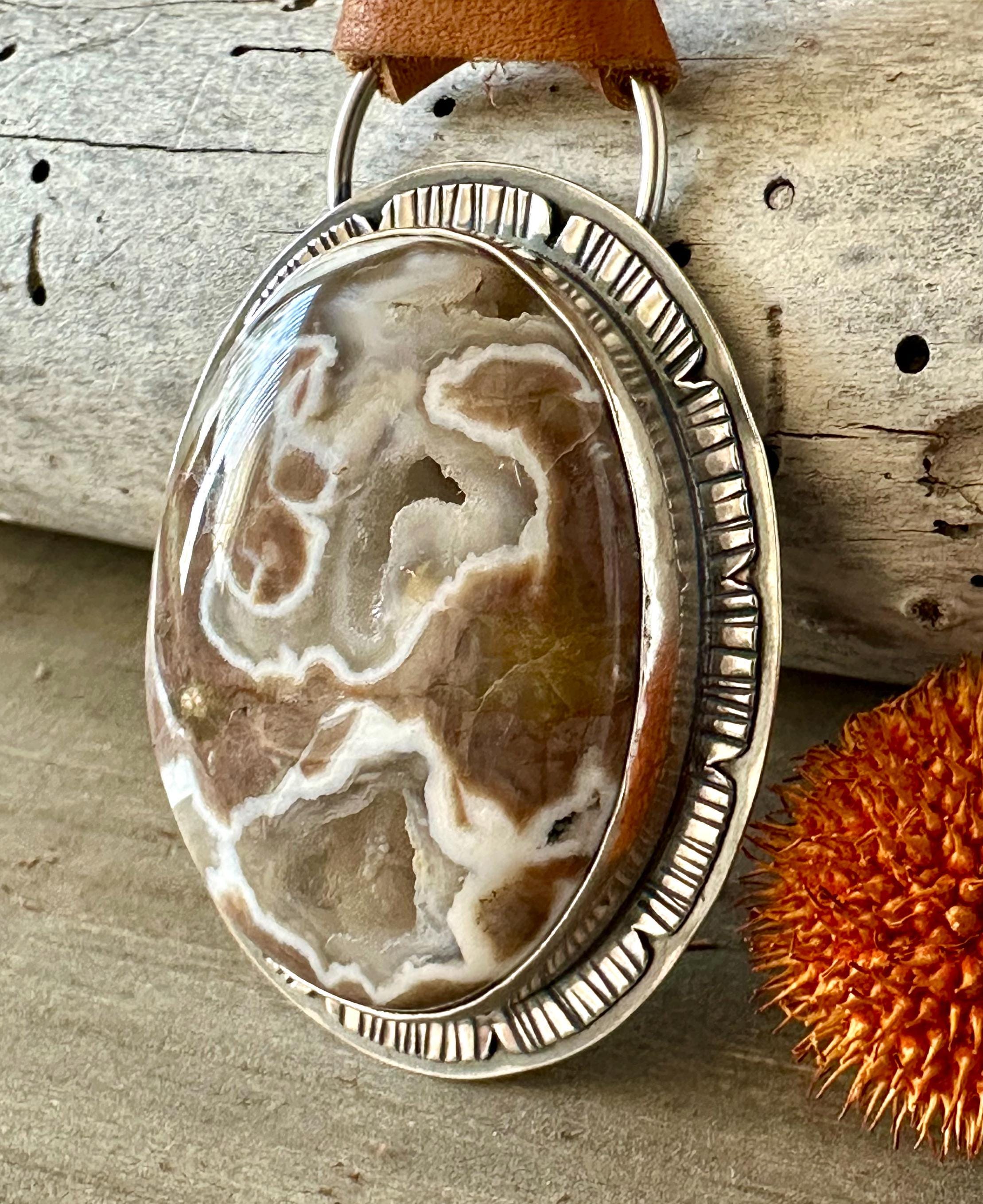 Misty Mountain Vintage Native American Navajo Petrified Wood Sterling Silver Bracleet Misty Mountain Vintage Native American Navajo Petrified Wood Sterling Silver Bracleet