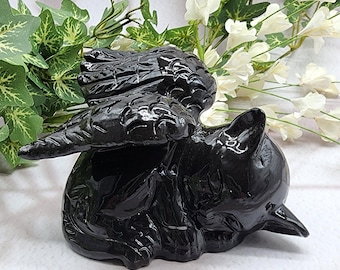 Black Obsidian Winged Angel Cat Statue: Pet Memorial Gift