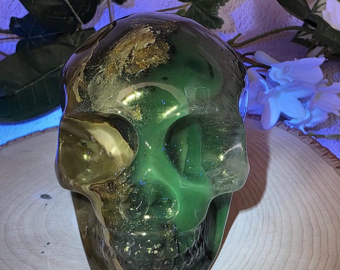 UV Reactive Volcano Agate Skull, Hand Carved Crystal, Gothic Halloween Decor
