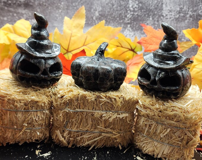 Yooperlite Halloween Decor Set: UV Reactive Crystal Pumpkins & Skull