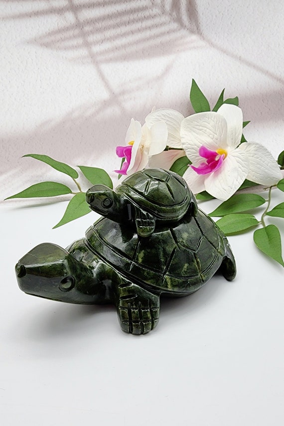 Xiuyan Jade Hand Carved Turtle with Baby Turtle, Jade Mother And Baby Turtle, Crystal Turtle Figures, Sea Turtle Figures, Turtle Collectors