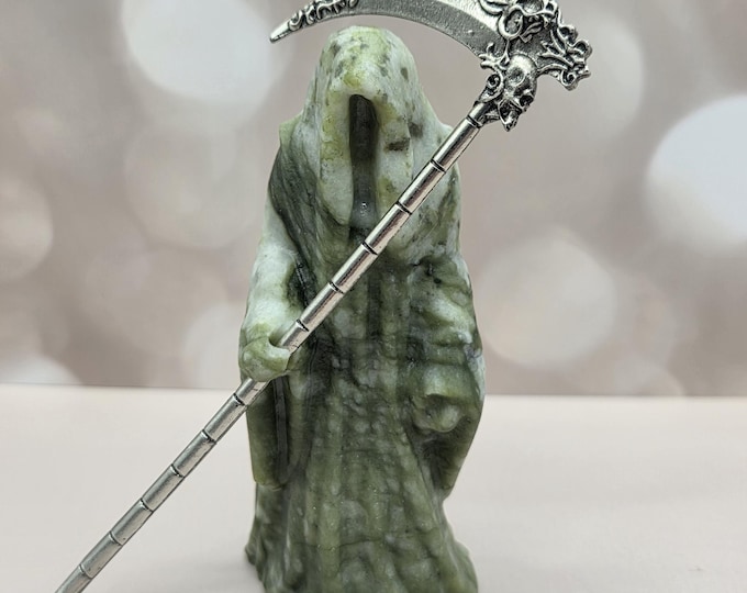 Xiuyan Jade Grim Reaper Statue, Removable Metal Scythe, Gothic Halloween Decor