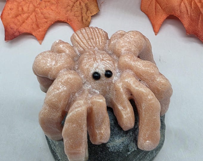 Peach Stone Spider Carving on Natural Base, Halloween Gothic Decor (2.42" Tall)