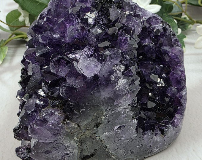 Uruguay Amethyst Geode Deep Purple Crystal Cluster Freestanding Natural Amethyst Specimen Collector Decor