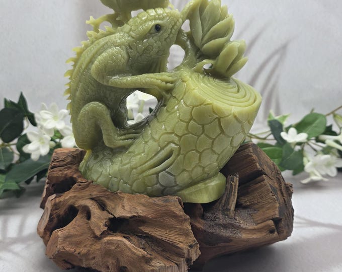 Hand Carved Jade Lizard Statue, Xiuyan Green Jade Reptile, Natural Wood Display