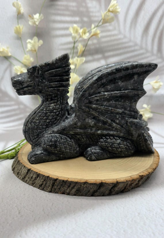 UV Reactive Yooperlite Dragon, Hand Carved Crystal Statue, Glowing Crystal Dragon, Fantasy Decor, Witchy Gift, Metaphysical Carving