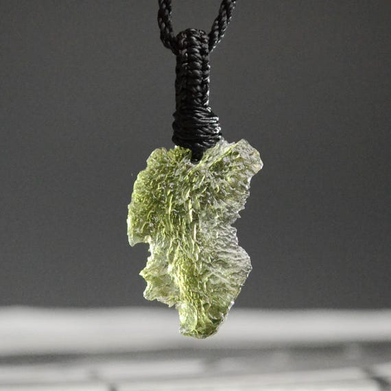 PENDENTIF EN ARGENT MOLDAVITE -impact MÉTÉORITE
