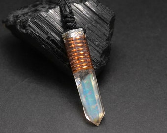 Pendentif arc-en-ciel éthiopien avec opale Welo pour homme Collier en orgonite pour homme Collier de protection contre les forces électromagnétiques de 5 g