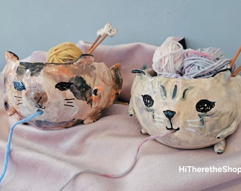 More Cuddly Cats Yarn Bowl! Handmade ceramic yarn bowl. Hand pinched. Bamboo matching knitting needles. Pottery Gift ideas. Cat. Felines.
