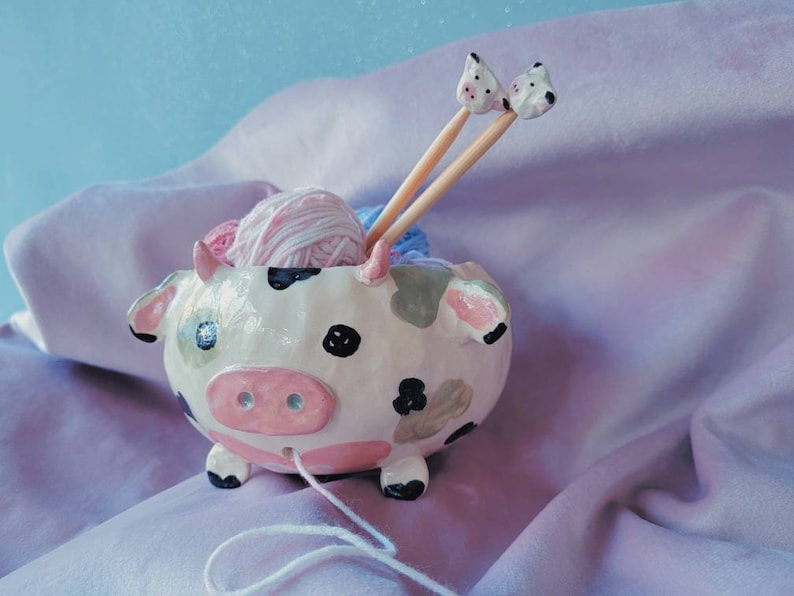 Weerihhol Crazy Cow Yarn Bowl Holder for Crocheting and