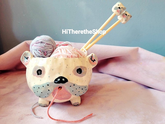 Der Dumme Bullen Hund Garnschssel! Handgemachte Garnschale aus Keramik.  Handklemme. Passende Stricknadeln zum Bambus. Keramik Geschenkideen.  Franzsischer Bullenhund. - Etsy.de