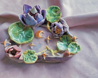 ¡Estanque Mágico de Lotos! Quemador de incienso de reflujo hecho a mano. Flor de loto. Estanque de nenúfares, luna y estrella. Decoración para el hogar. Regalo de cerámica. Quemador de cerámica. Difusor.