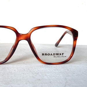 Vintage Dead Stock Glasses 54-18-145 Smilen Eyewear 70s Glasses Amber Red Tortoise Square Frames Mid Century Unisex